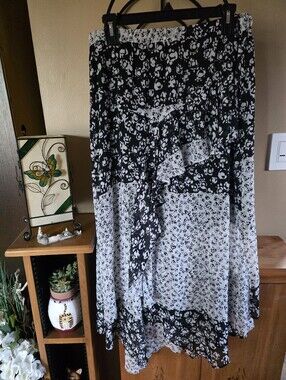 Black and White Floral Mixed Print Patchwork Asymetrical Hem Maxi Skirt Size L